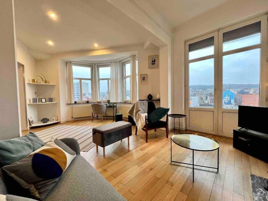 Bellevue - Grand Appartement Pour 5 Sur Les Quais De La Meuse Liege Exterior photo