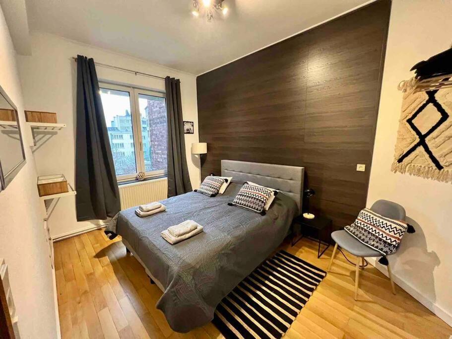 Bellevue - Grand Appartement Pour 5 Sur Les Quais De La Meuse Liege Exterior photo