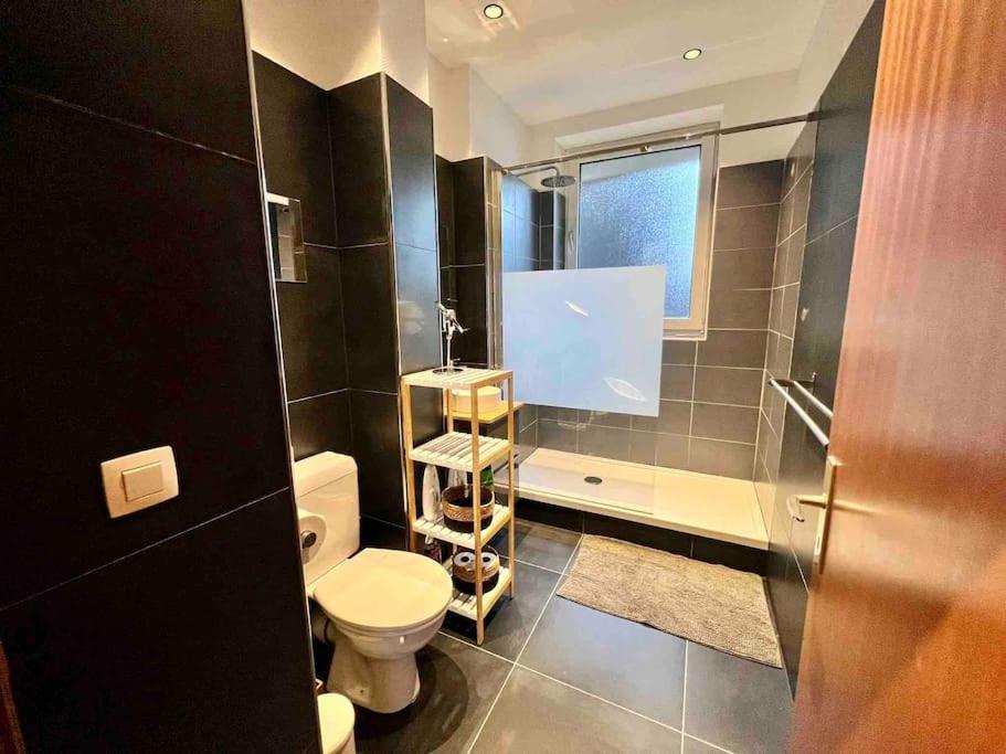 Bellevue - Grand Appartement Pour 5 Sur Les Quais De La Meuse Liege Exterior photo