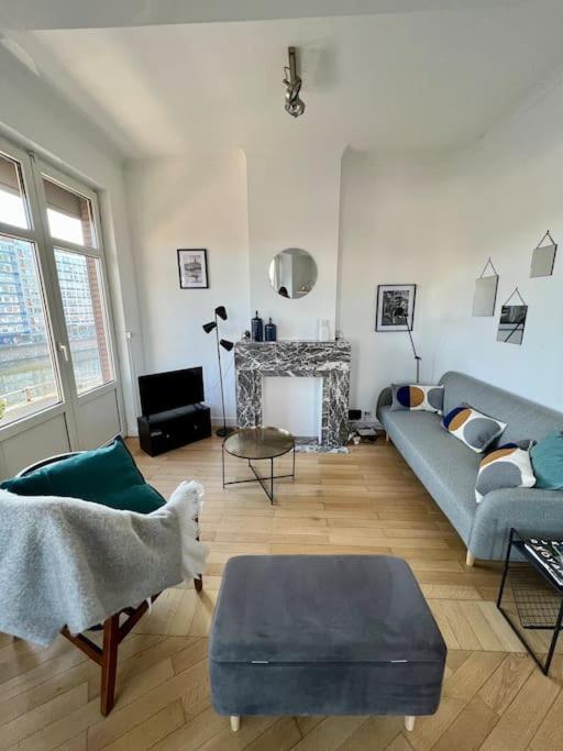 Bellevue - Grand Appartement Pour 5 Sur Les Quais De La Meuse Liege Exterior photo