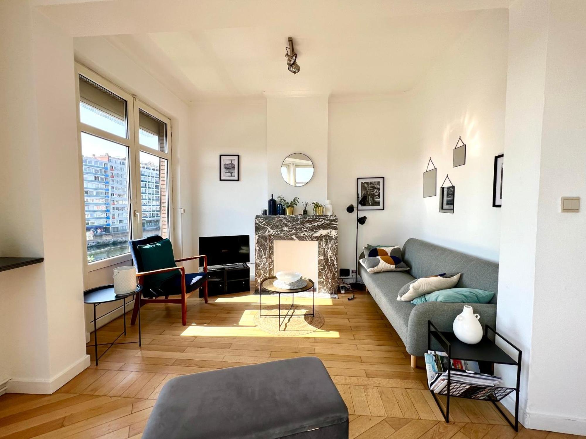 Bellevue - Grand Appartement Pour 5 Sur Les Quais De La Meuse Liege Exterior photo